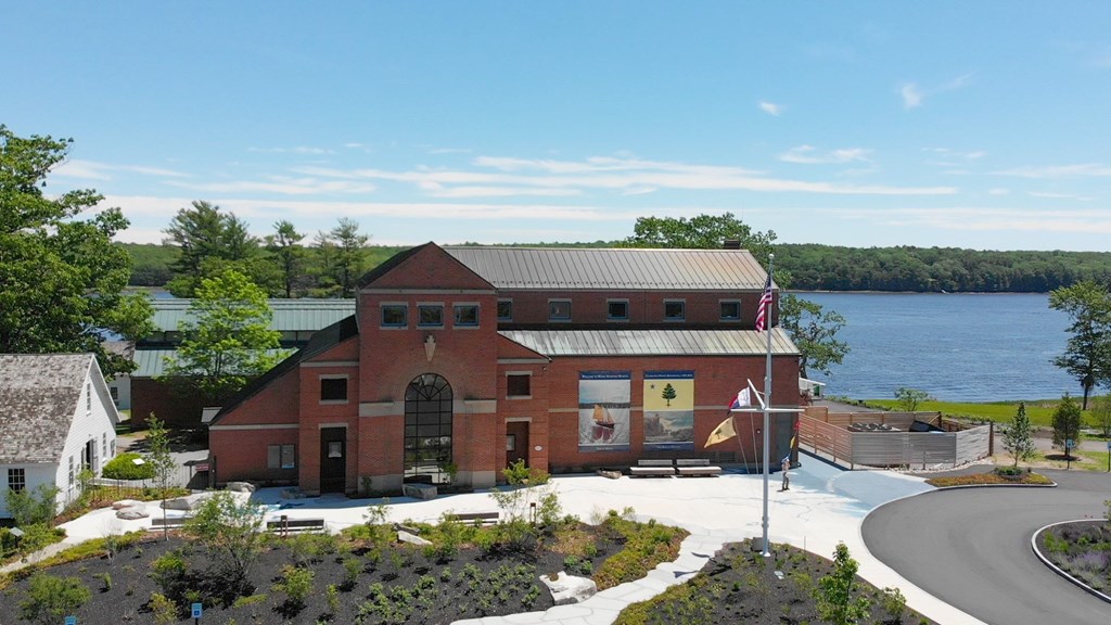 A view of the brick building that houses the Maine Maritime Museum.