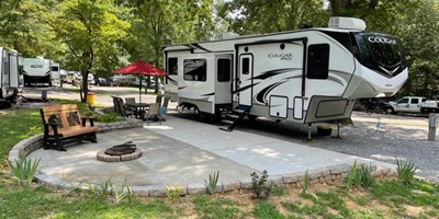 Need to Know Differences Between 30 and 50 Amp RV Plugs